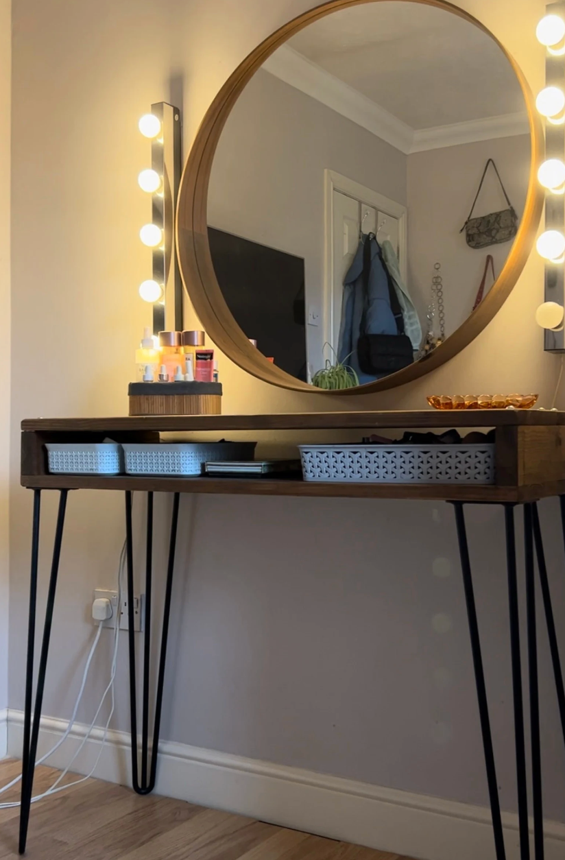 Wooden Vanity Table Featuring Three Prong Hairpin Legs
