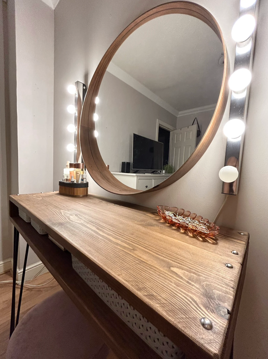 Wooden Vanity Table Featuring Three Prong Hairpin Legs